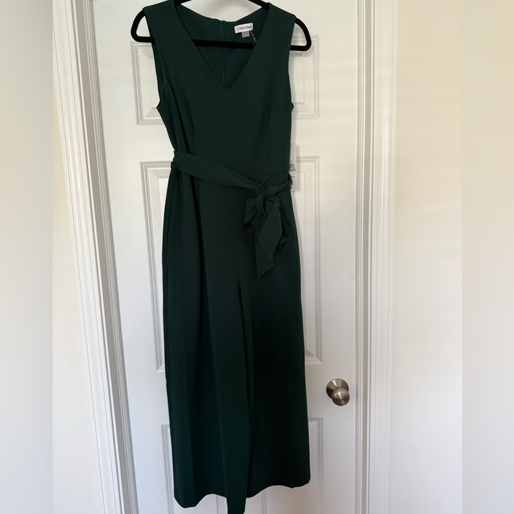 NWT Calvin Klein Green Sleeveless Jumpsuit V-Neck Sheath